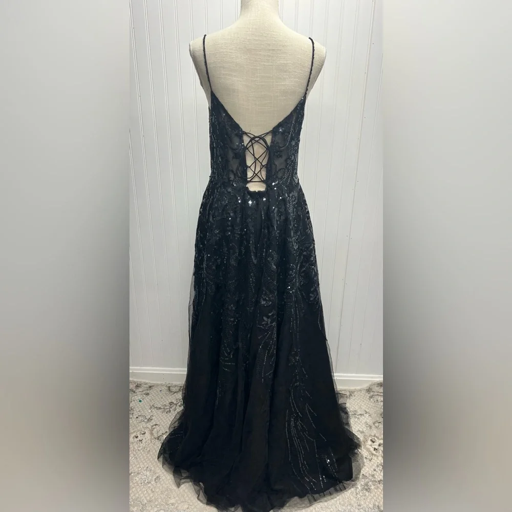 JJ’s House Black Chiffon Sequin Sweatheart Neckline Sheer Gown Sz 12 - Picture 2 of 13